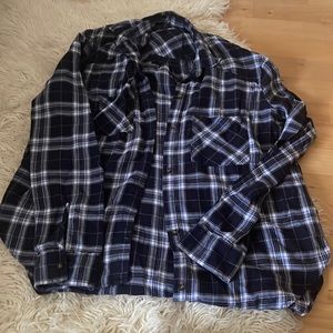 Oversized Hollister Navy blue flannel plaid shirt XS